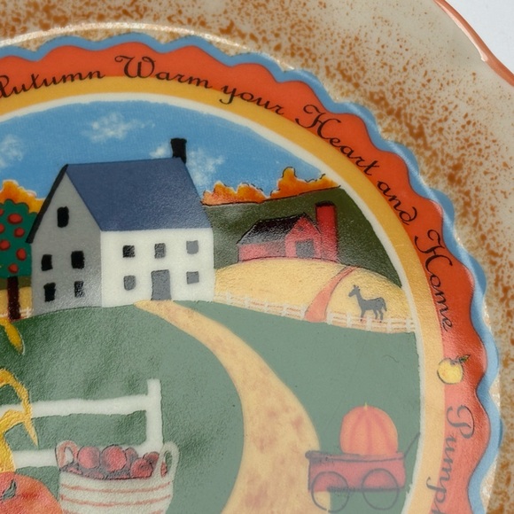 Vintage Avon Autumn Harvest Decorative Hanging Plate - Picture 4 of 10